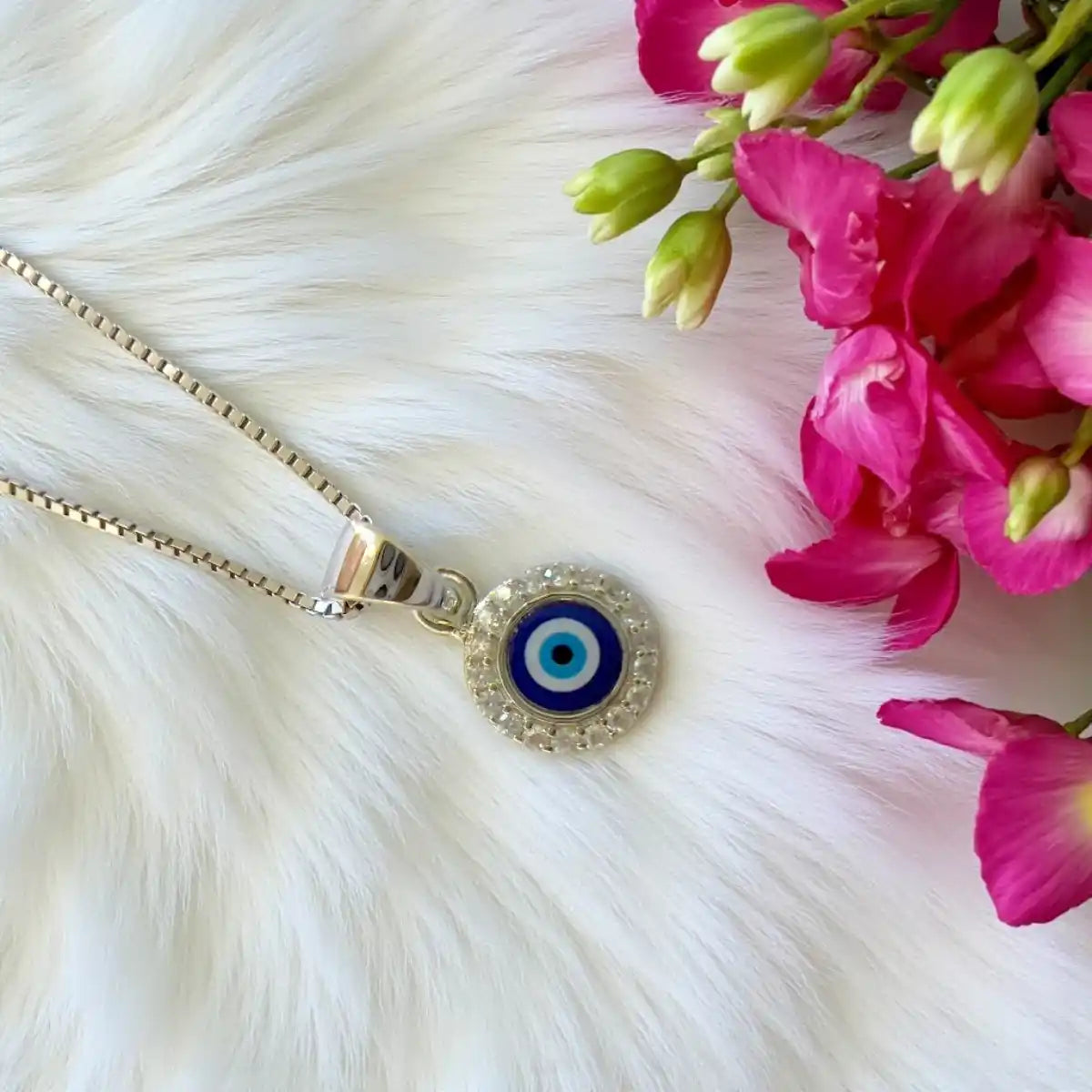 Classic Evil Eye Pendant Necklace with Box Chain