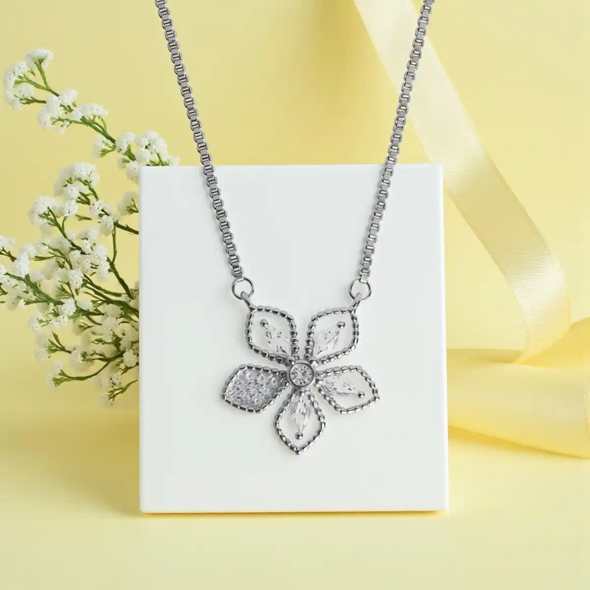 Adjustable Silver Flower Necklace for Women