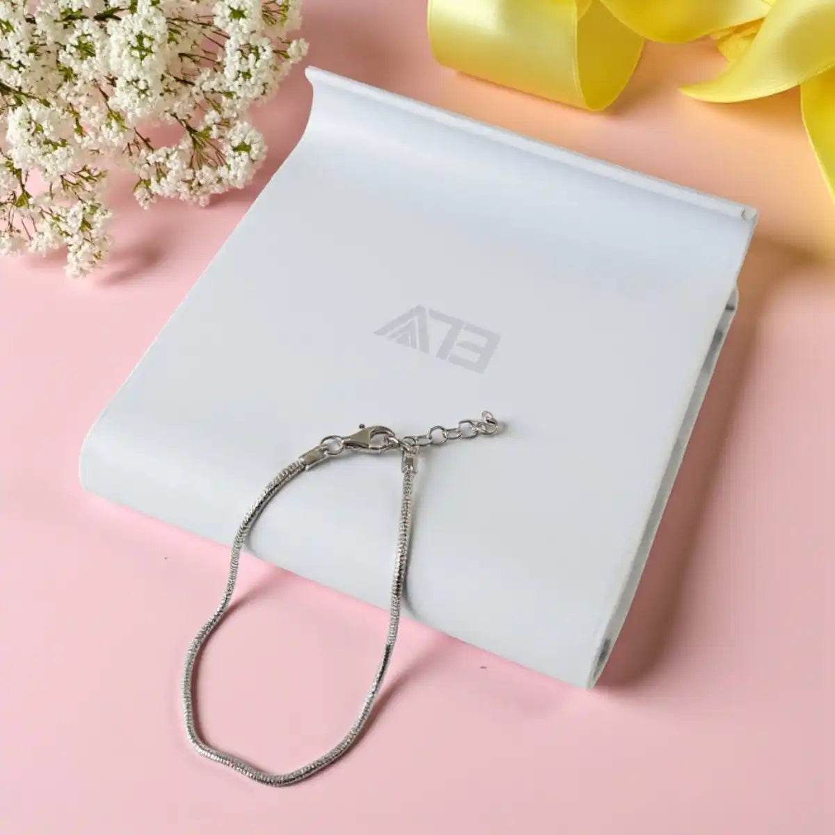 Unisex Minimalist Silver Adjustable Bracelet