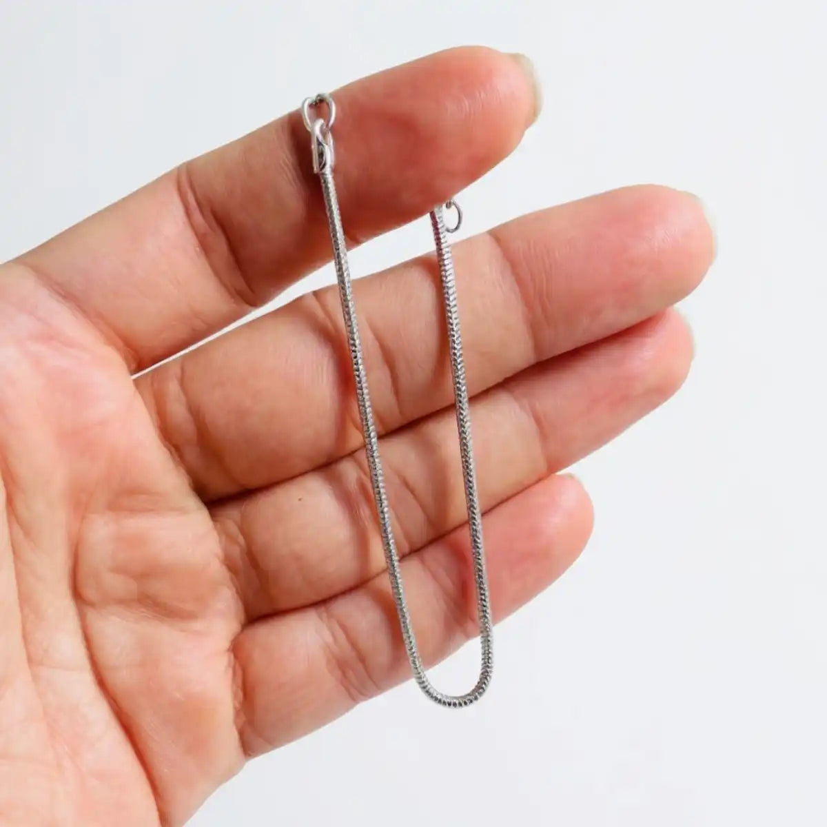 Unisex Minimalist Silver Adjustable Bracelet
