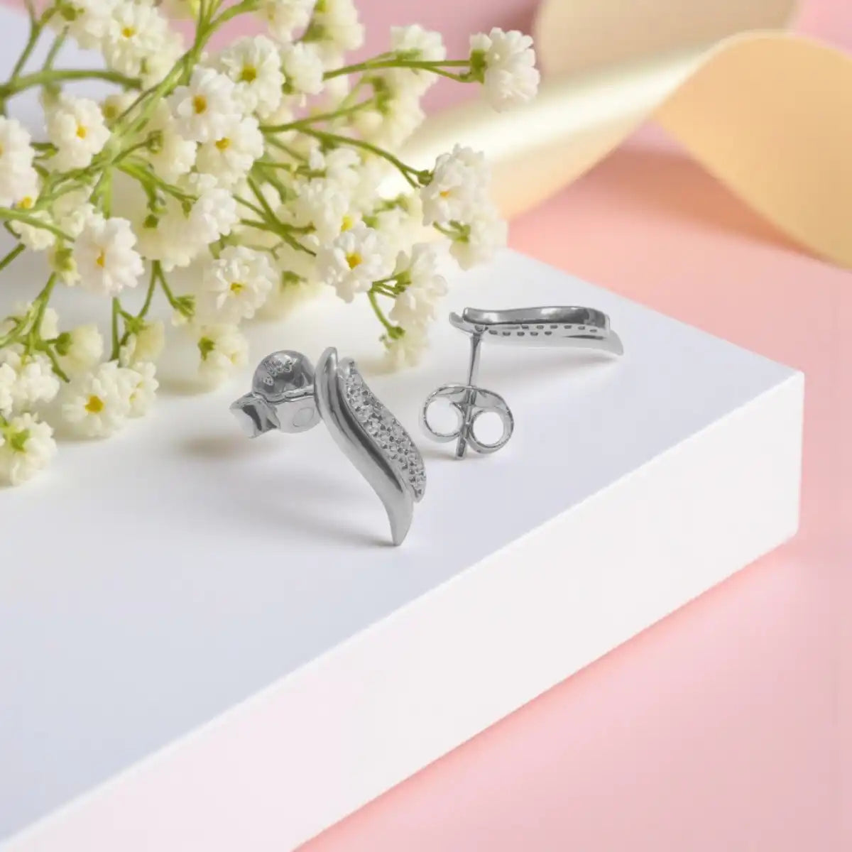 Silver Wave Earrings with Zircon Diamond