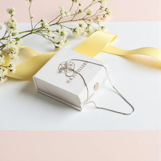 Sleek Minimalist Silver Premium Twist Chain