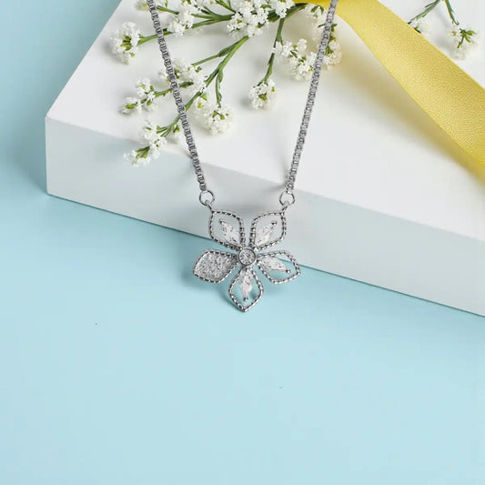 Adjustable Silver Flower Necklace for Women