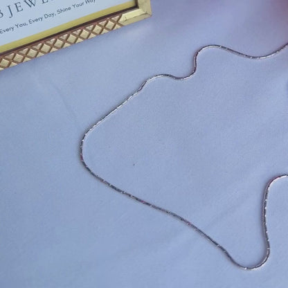 Sleek Minimalist Silver Premium Twist Chain