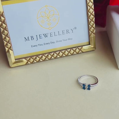 Elegant Silver Blue Diamond Toe Ring